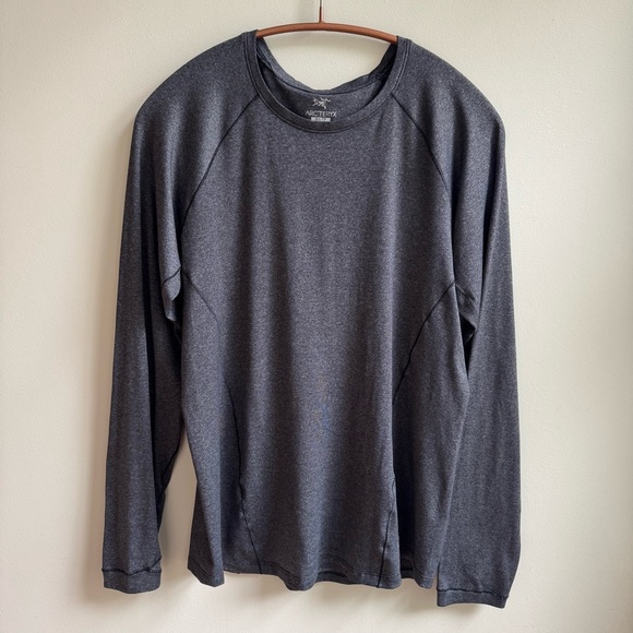 ARCTERYX 2018 Tolu Long Sleeve Women's Performance Top size XS Gray/Black - Picture 1 of 15